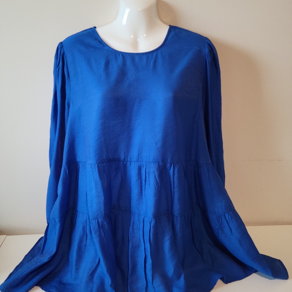 Top 10/12 Royal Blue Tiered Long Sleeve NWT